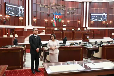 Türkmenistanyň Halk Maslahatynyň Başlygy Azerbaýjanyň Milli Mejlisiniň Başlygy bilen duşuşdy