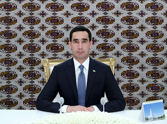Prezident Aşgabat boýunça saparynyň çäginde iş maslahatyny geçirdi