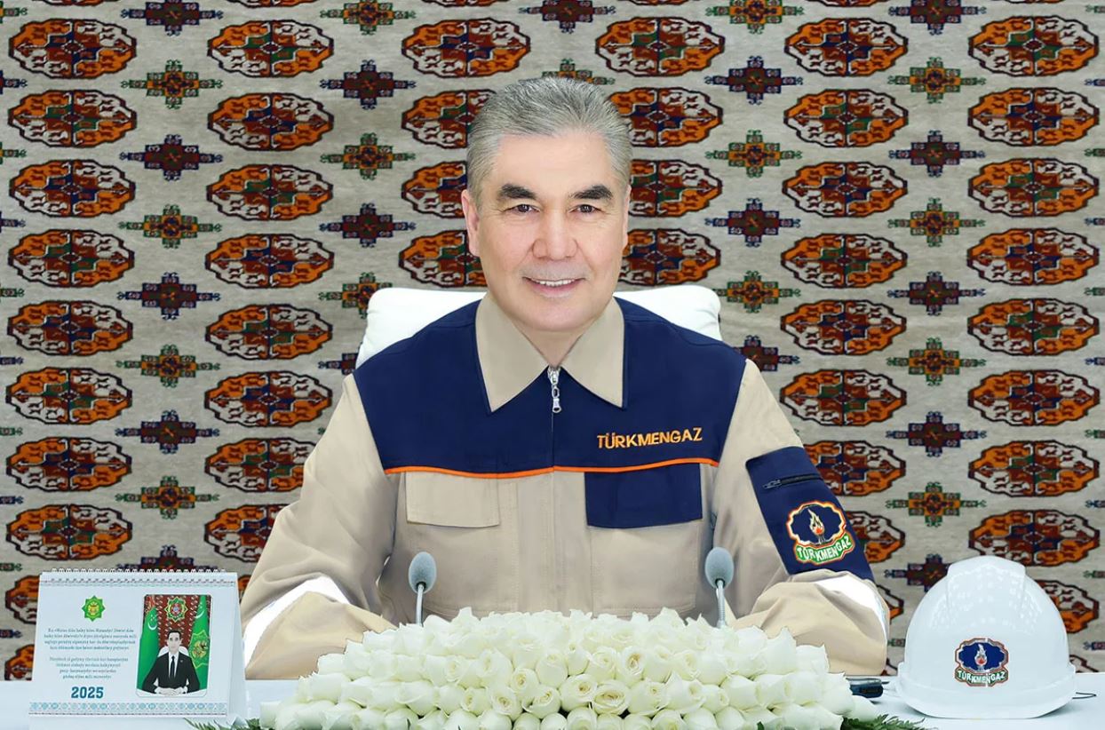 Gurbanguly Berdimuhamedowyň Serhetabat-Hyrat gaz geçirijisiniň nobatdaky tapgyryna badalga bermek dabarasyndaky çykyşy