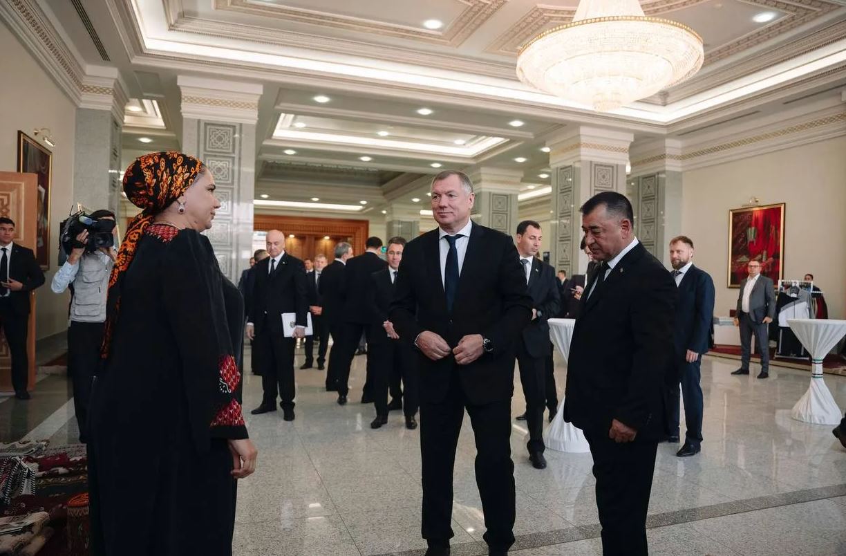 Marat Husnullin türkmen wekiliýetini Kazandaky halkara foruma çagyrdy