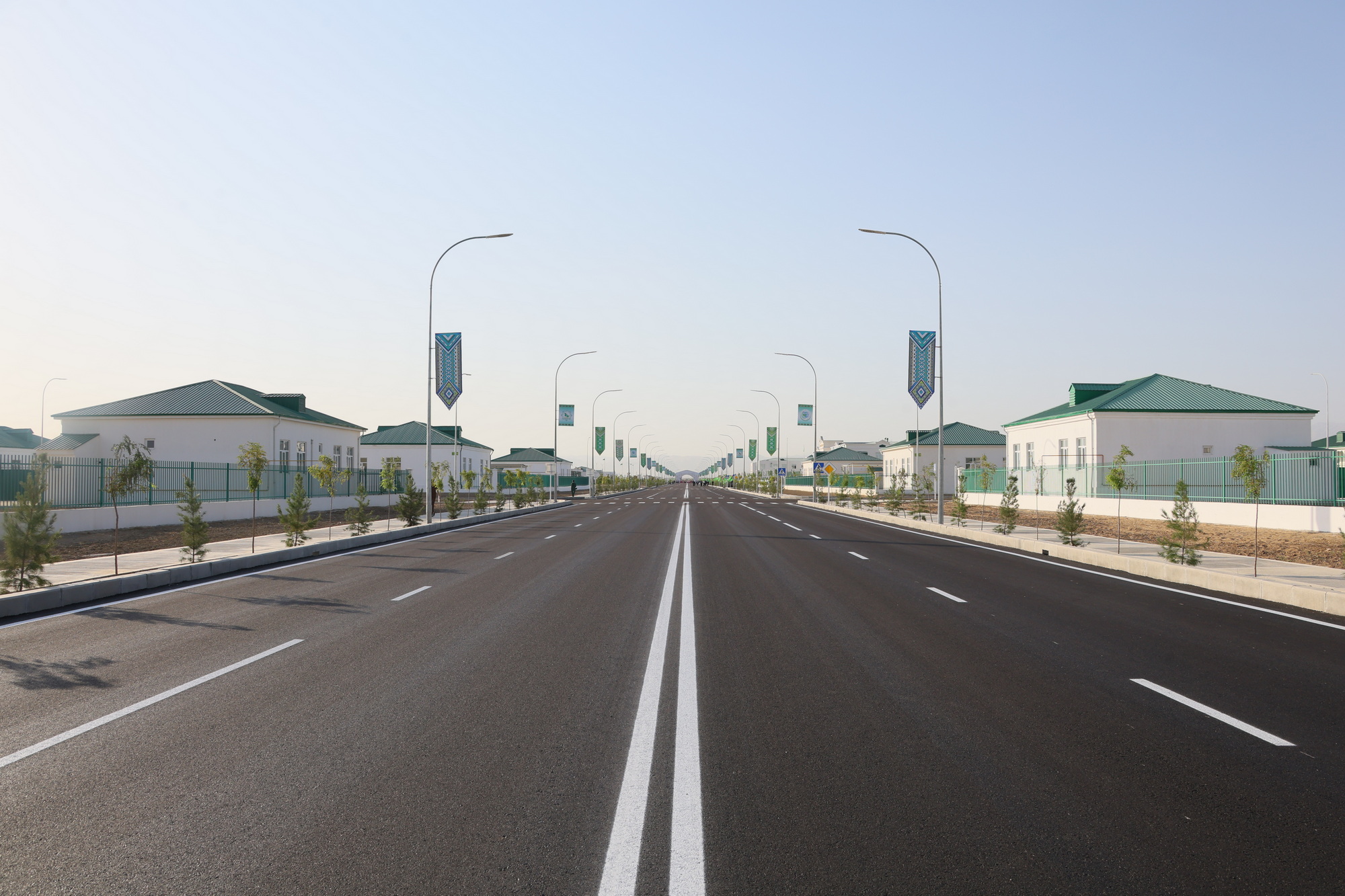 Ahal welaýatynyň Ak bugdaý etrabynda täze Döwletli mekan obasy açyldy