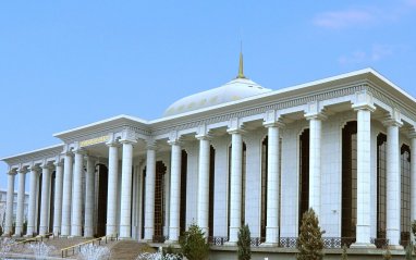 В Меджлисе Туркменистана подвели итоги работы за 7 месяцев