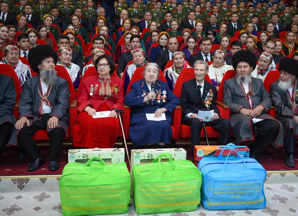Ко Дню Победы ветеранам вручат подарки от имени Президента Туркменистана