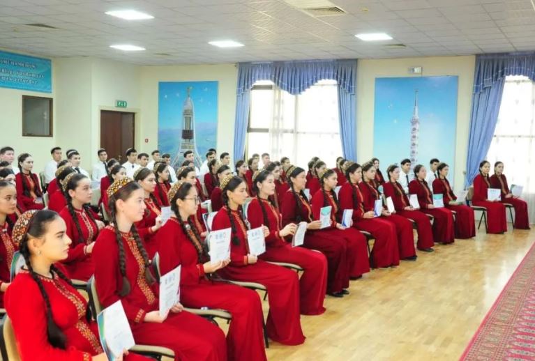 2025-nji ýylda talyplaryň 15 müňden gowragy okuwlaryny tamamlady