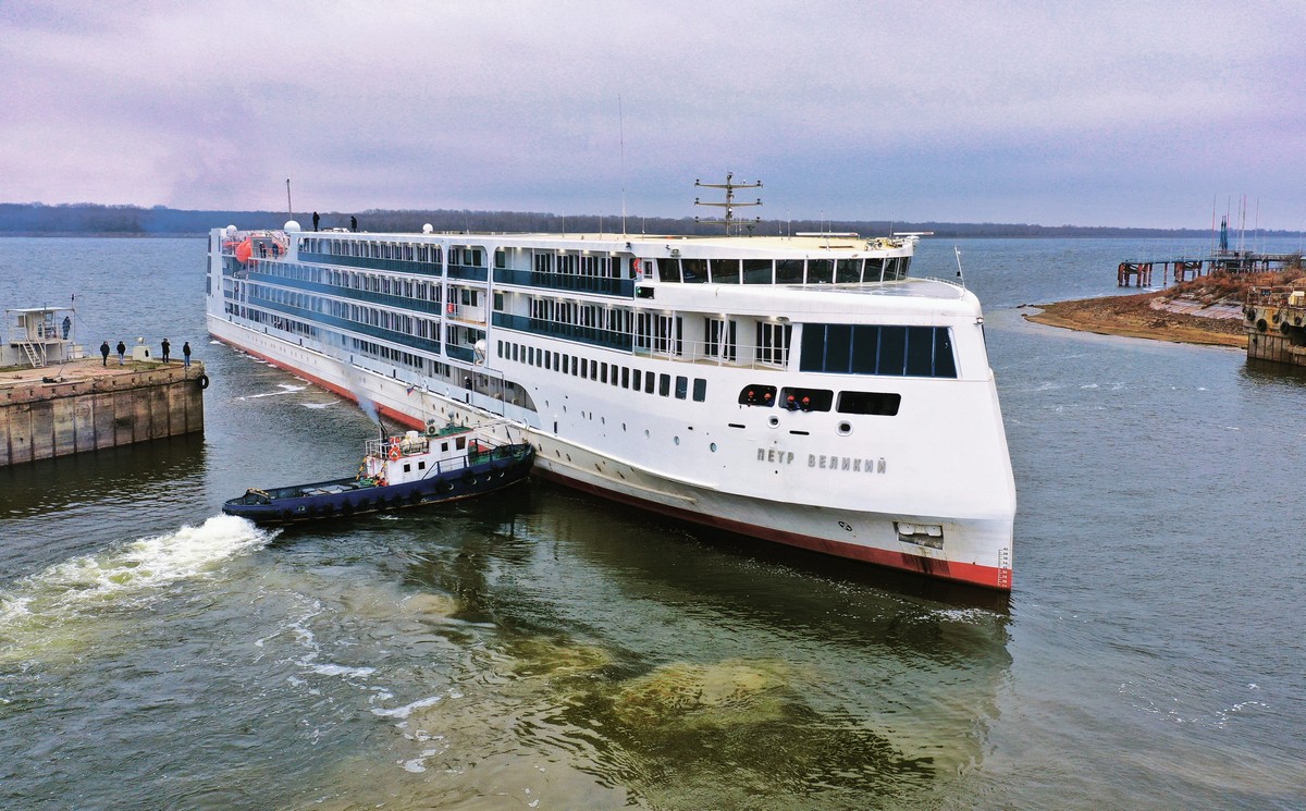 Круизный лайнер «Владимир Жириновский» начнет курсировать по Каспийскому морю в 2025 году
