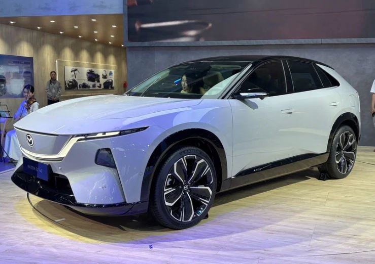 Mazda EZ-60 elektrik krossoweri öňünden sargyt etmekligiň rekord derejelerini görkezýär