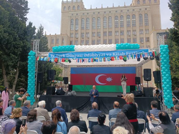 Türkmenistan Bakuda geçirilýän türki dünýäsiniň IV Edebiýat we kitap festiwalyna gatnaşýar