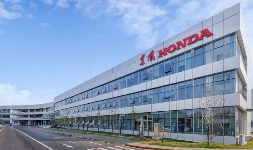 «Honda» kompaniýasy Hytaýda özüniň ilkinji elektrik ulaglaryny çykarýan zawodyny açdy