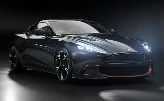 «Aston Martin» uzak wagtlap garaşylan «Vanquish» ulagynyň ilkinji gezek görkeziljek senesi barada maglumat berdi