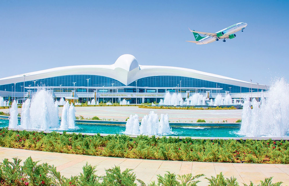 «Туркменховаеллары» организует 10 специальных рейсов для туркменских паломников в Саудовскую Аравию