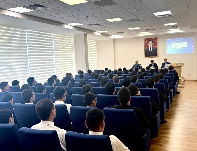 Aragatnaşyk pudagynda zähmet çekýän ýaşlar sagdyn durmuş ýörelgelerini mundan beýläk-de ösdürmäge bagyşlanan wagyz-nesihat çäresine gatnaşdylar