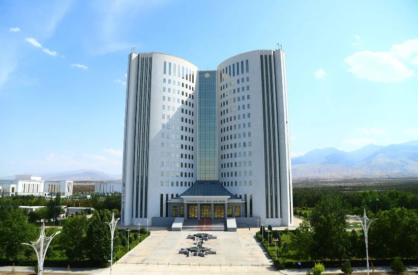 В вузах Туркменистана с нового учебного года откроется 13 новых направлений подготовки