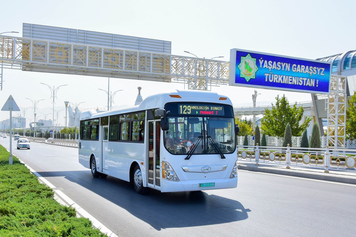 Payment for travel by cards “Altyn Asyr” and “Maşgala” launched in Ashgabat buses