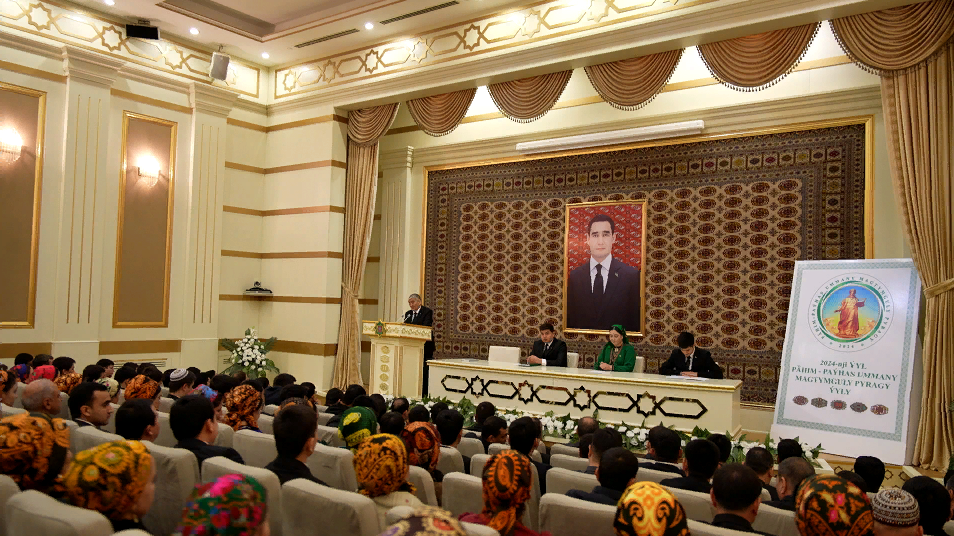 В агентстве «Туркменавтоуглары» состоялась конференция о роли молодежи в международном сотрудничестве
