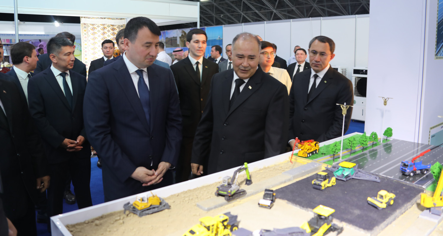В Ташкенте открылась национальная выставка туркменских товаров «Сделано в Туркменистане»
