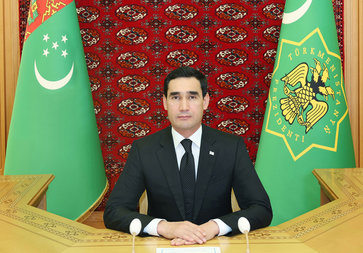 На саммите ШОС Президент Туркменистана предложил создать и развивать межконтинентальные и региональные транспортно-транзитные коридоры