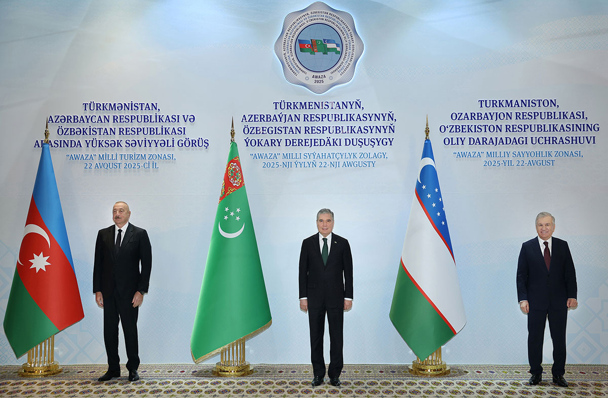 Türkmenistan, Özbegistan we Azerbaýjan häzirki döwrüň howplaryna bilelikde garşy durmak barada ylalaşdylar