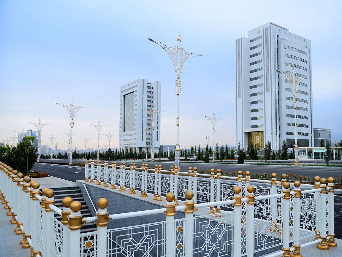 Hormatly ýolagçylar!