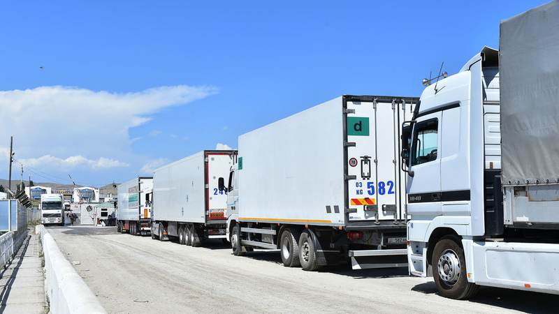 Türkmen we gyrgyz ýük awtoulaglarynyň sürüjileri üçin wiza düzgünleri kadalaşdyrylar 