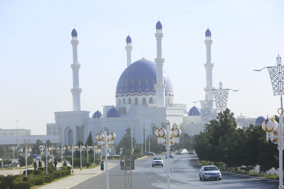 Türkmenistanyň Prezidenti watandaşlaryny Gadyr gijesi bilen gutlady