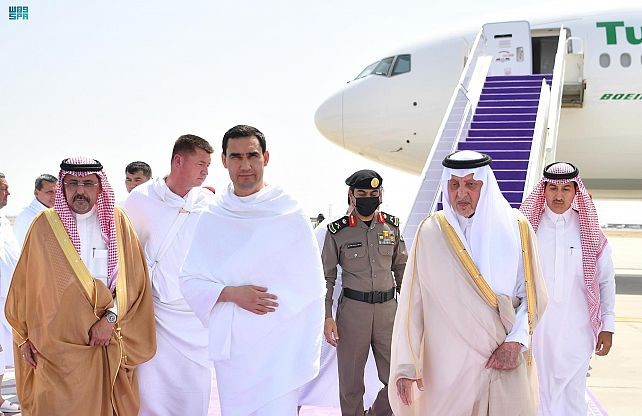 Türkmenistanyň hormatly Prezidentiniň ilkinji daşary ýurt sapary